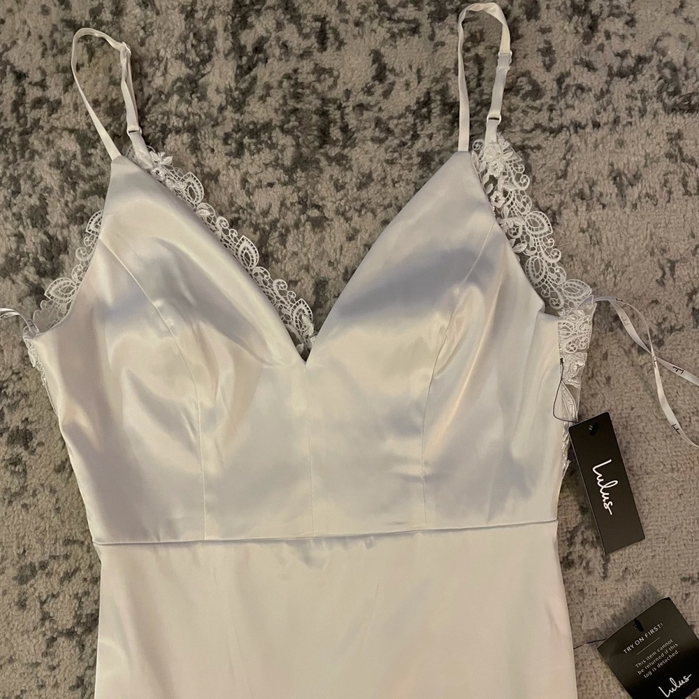 White Lulus dress